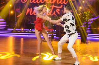 Barbara Kurdej-Szatan feet photo thumbnail