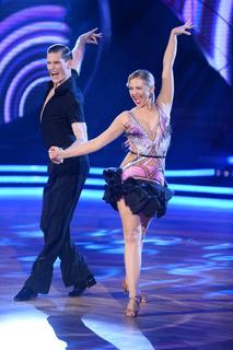 Barbara Kurdej-Szatan feet photo thumbnail