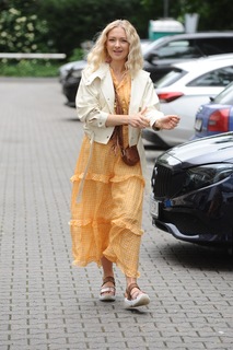 Barbara Kurdej-Szatan feet photo thumbnail