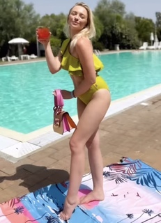 Barbara Kurdej-Szatan feet photo thumbnail