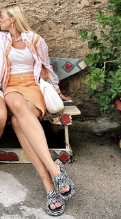 Barbara Kurdej-Szatan feet photo thumbnail