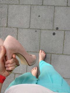 Barbara Meier feet photo thumbnail