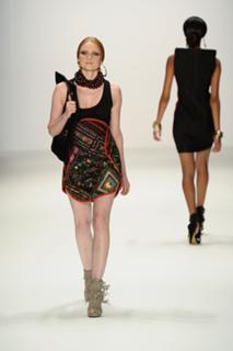 Barbara Meier feet photo thumbnail