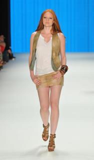 Barbara Meier feet photo thumbnail