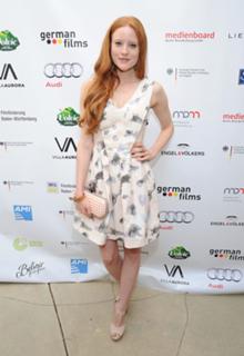 Barbara Meier feet photo thumbnail