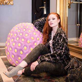 Barbara Meier feet photo thumbnail