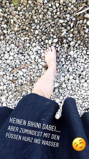 Barbara Meier feet photo thumbnail