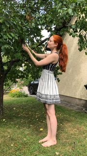 Barbara Meier feet photo thumbnail