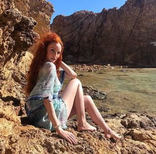 Barbara Meier feet photo thumbnail