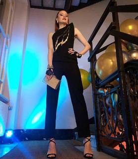 Barbara Meier feet photo thumbnail