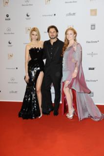 Barbara Meier feet photo thumbnail