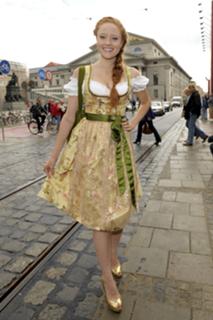 Barbara Meier feet photo thumbnail