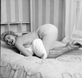 Barbara Nichols feet photo 4