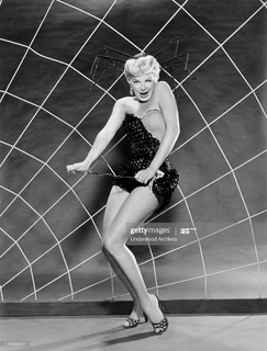 Barbara Nichols feet photo 12