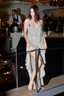 Barbara Palvin feet photo thumbnail