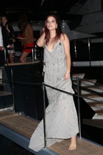 Barbara Palvin feet photo thumbnail