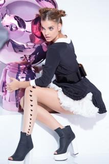Barbara Palvin feet photo thumbnail