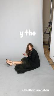 Barbara Palvin feet photo thumbnail