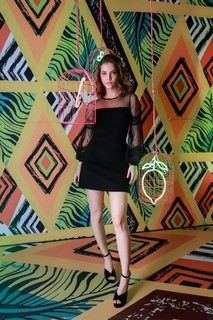 Barbara Palvin feet photo thumbnail