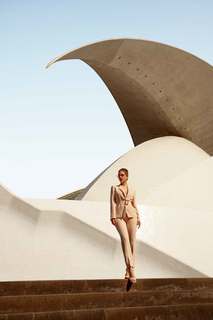 Barbara Palvin feet photo thumbnail