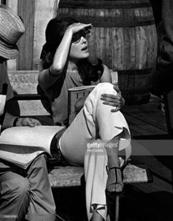 Barbara Parkins feet photo 15