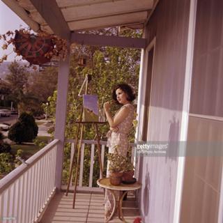 Barbara Parkins feet photo 13