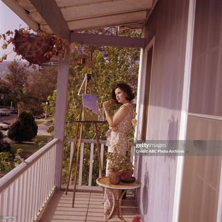 Barbara Parkins feet photo 1