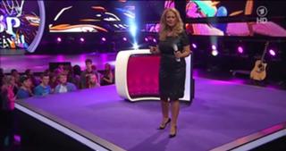 Barbara Schöneberger feet photo thumbnail