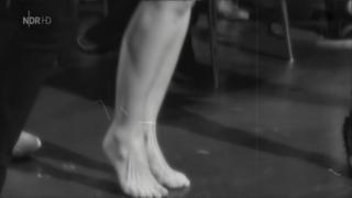 Barbara Schöneberger feet photo thumbnail