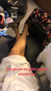 Barbara Schöneberger feet photo thumbnail