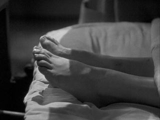 Barbara Stanwyck feet photo 1