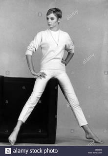 Barbara Steele feet photo 11