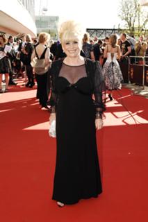 Barbara Windsor feet photo 1