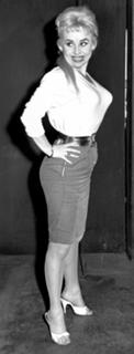 Barbara Windsor feet photo 15
