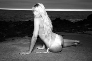 Barbie Blank feet photo thumbnail