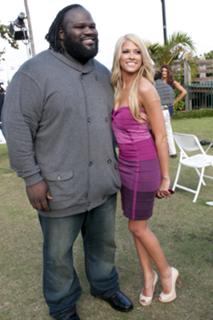 Barbie Blank feet photo thumbnail