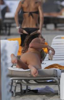 Barbie Blank feet photo thumbnail