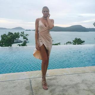 Barbie Blank feet photo thumbnail