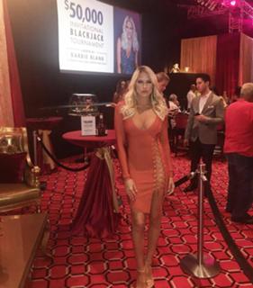Barbie Blank feet photo thumbnail