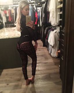 Barbie Blank feet photo thumbnail