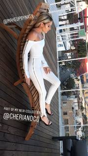 Barbie Blank feet photo thumbnail