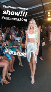 Barbie Blank feet photo thumbnail
