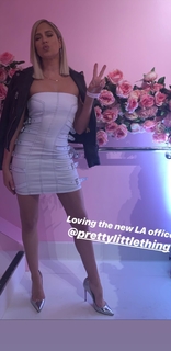 Barbie Blank feet photo thumbnail