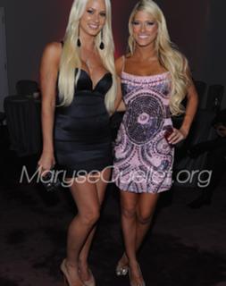 Barbie Blank feet photo thumbnail