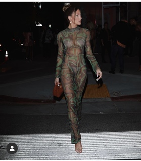 Barbie Blank feet photo thumbnail