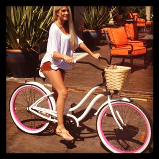 Barbie Blank feet photo thumbnail