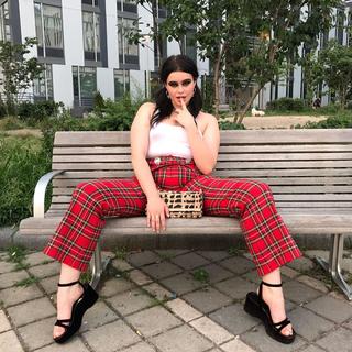 Barbie Ferreira feet photo thumbnail
