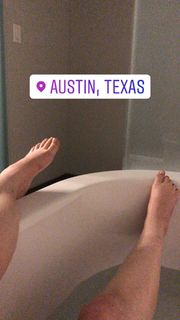 Barbie Ferreira feet photo thumbnail