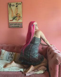 Barbie Ferreira feet photo thumbnail
