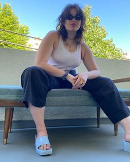 Barbie Ferreira feet photo thumbnail